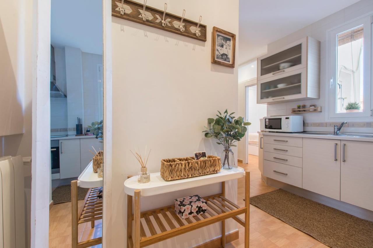 マドリードFee4Me. Elegant Flat A Few Minutes From Atocha.アパートメント エクステリア 写真