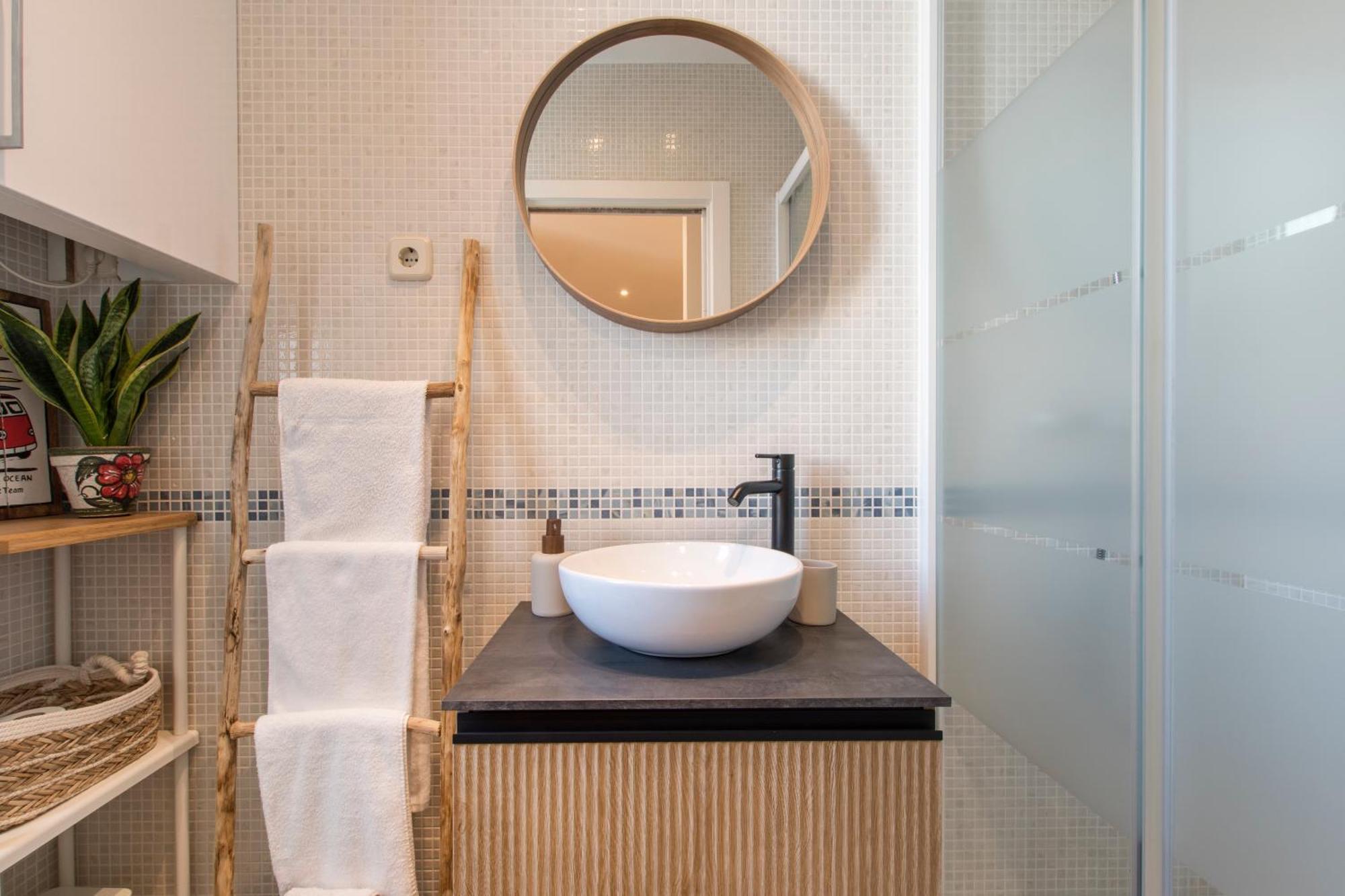 マドリードFee4Me. Elegant Flat A Few Minutes From Atocha.アパートメント エクステリア 写真