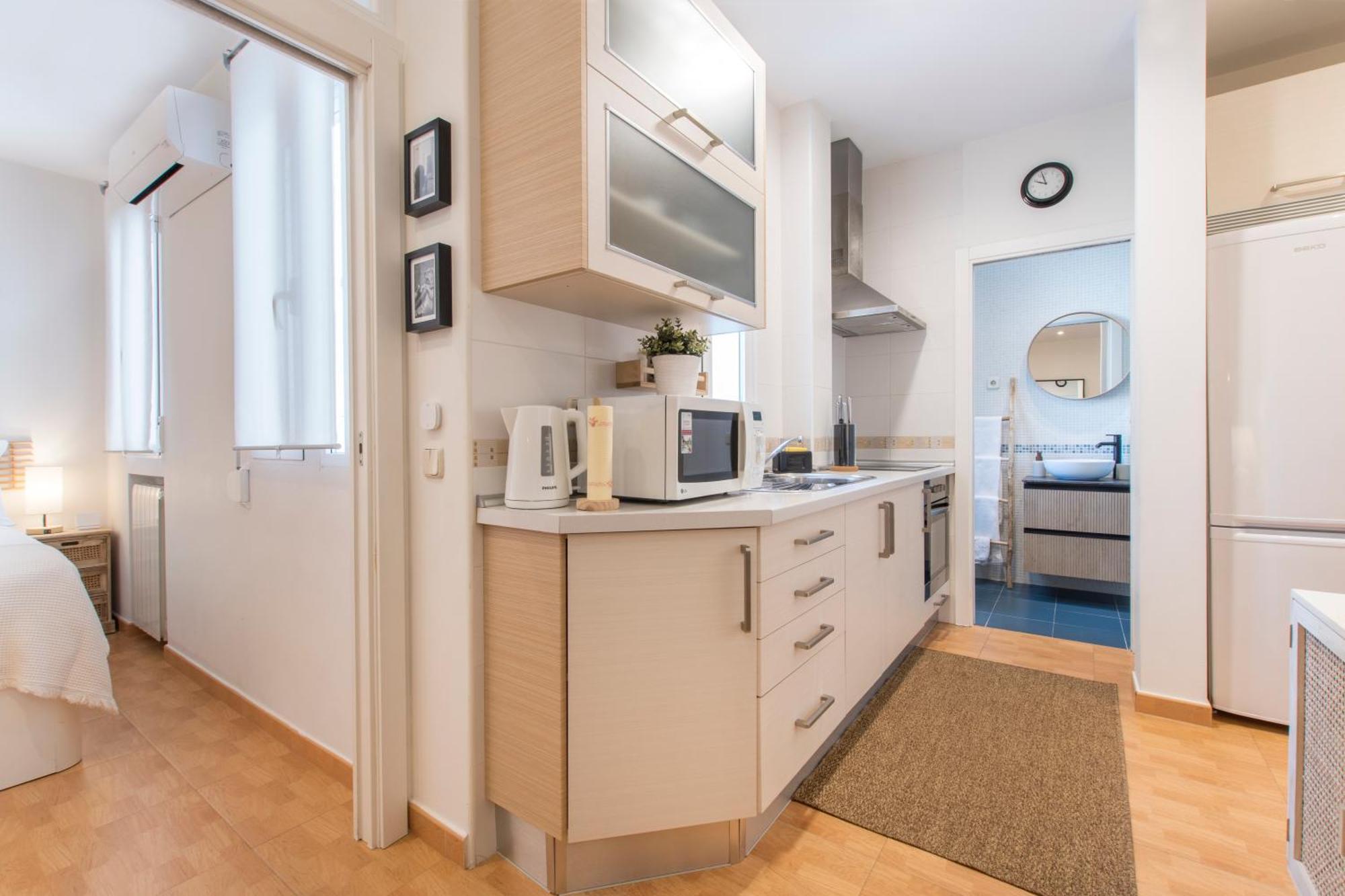 マドリードFee4Me. Elegant Flat A Few Minutes From Atocha.アパートメント エクステリア 写真