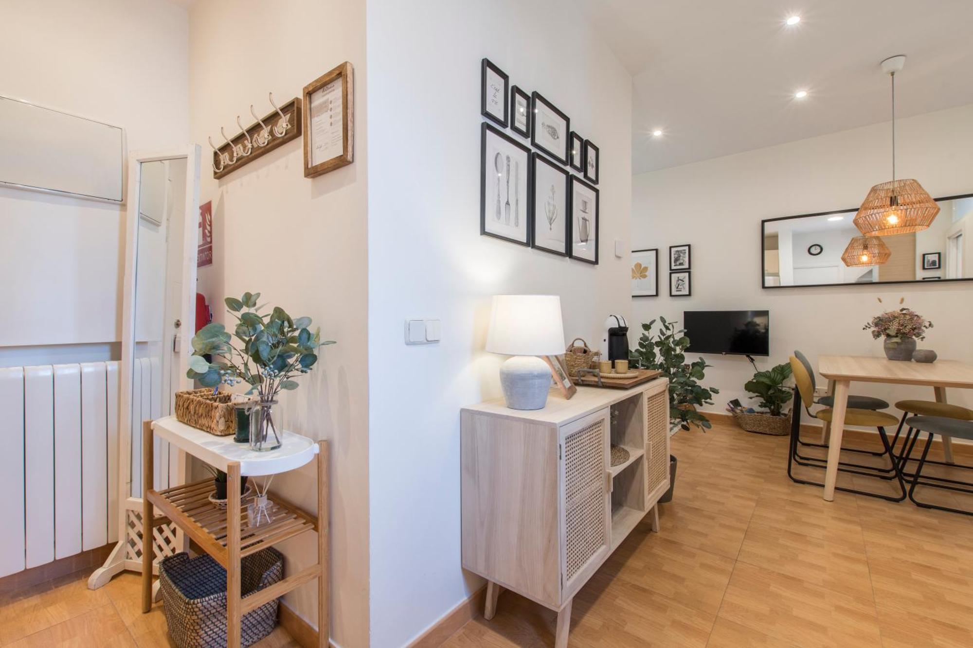 マドリードFee4Me. Elegant Flat A Few Minutes From Atocha.アパートメント エクステリア 写真